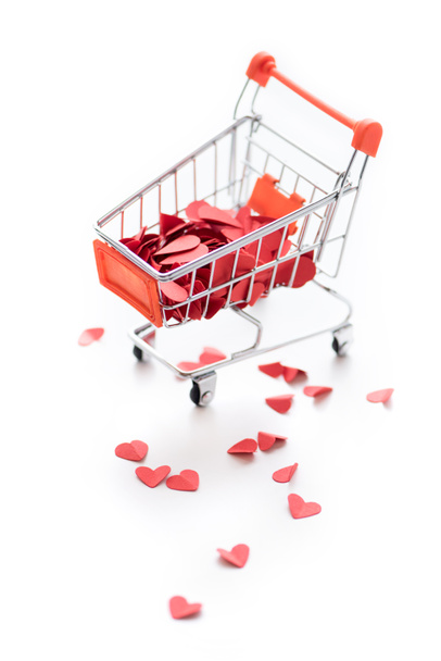 Carro de compras lleno de corazones rojos
 - Foto, Imagen