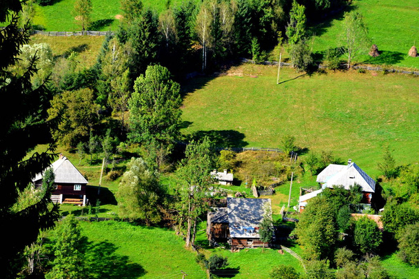 Maisema Apusenin vuoristossa, Transilvaniassa
 - Valokuva, kuva