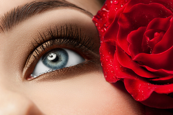 Woman eye with make-up - Foto, Imagen