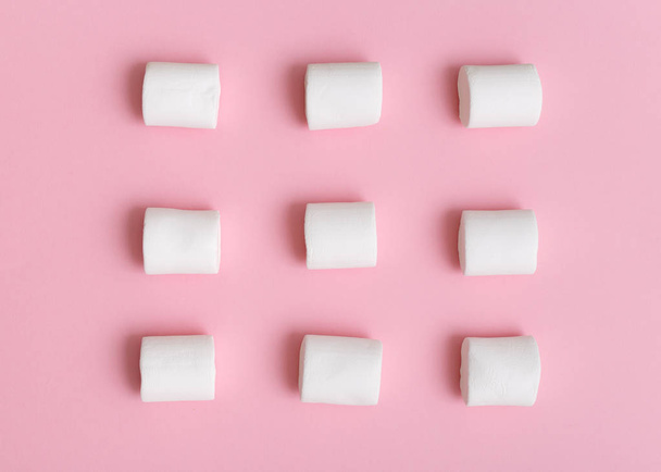 pattern with marshmallow candies - Foto, Imagen