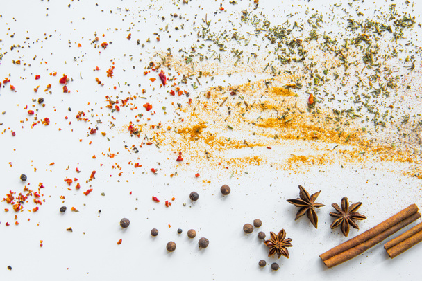 Scattered aromatic spices - Photo, Image