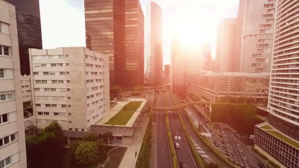 város üzleti negyed és a felhőkarcoló épületek - Felvétel, videó