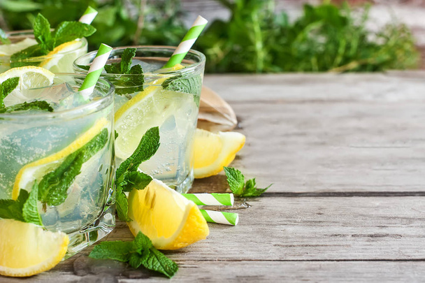 Chilled mint lemonade background - Фото, изображение