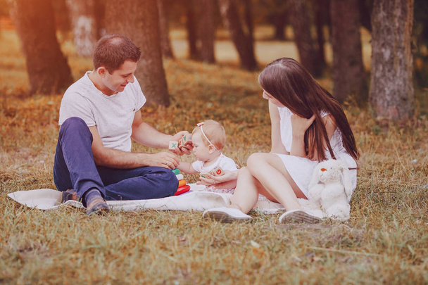 family in park - Foto, Imagen
