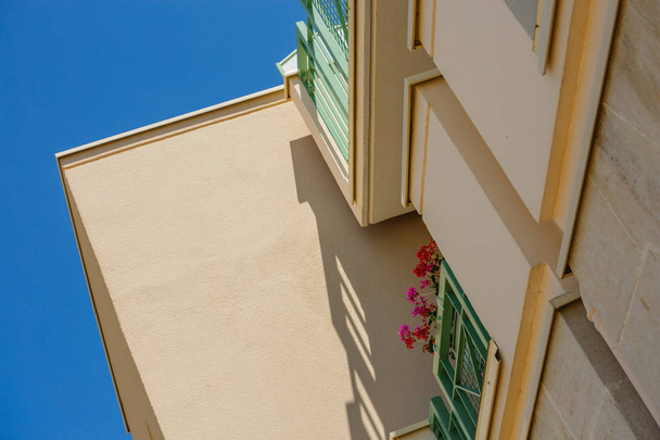 Modern apartment buildings exteriors in sunny day - Zdjęcie, obraz