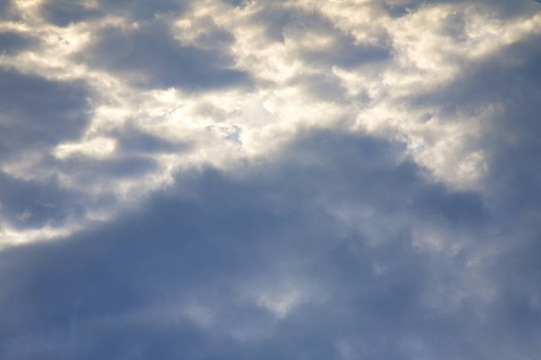 in arsizio italia taivas ja auringonsäde
 - Valokuva, kuva
