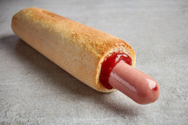 Hot-Dog z ketchupem - Zdjęcie, obraz