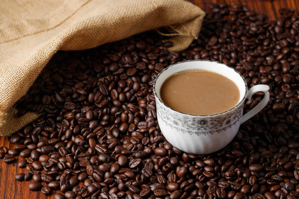 Arabica coffee beans - Foto, afbeelding