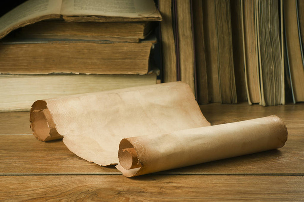 Eski kağıt arka plan eski kitaplar için kaydırma - Fotoğraf, Görsel