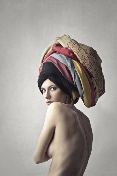 Woman wearing turban - Valokuva, kuva