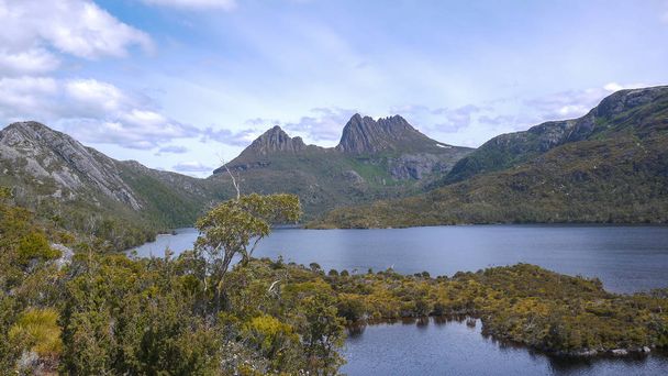 Cradle Mountain Tasmania'deki / daki görünümünü - Fotoğraf, Görsel