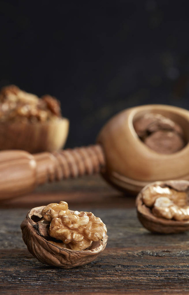Walnuts and nutcracker close-up - Foto, immagini