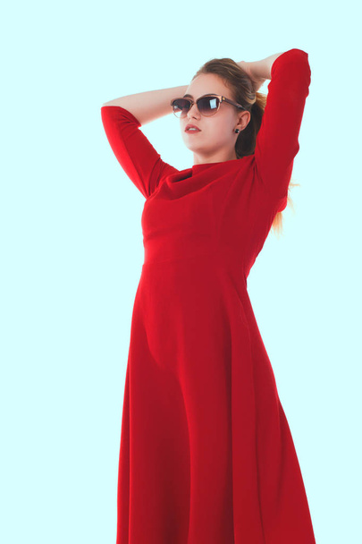Young pretty woman, sunglasses, white background - Foto, imagen