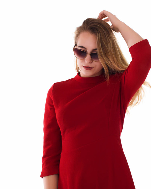 Young pretty woman, sunglasses, white background - Foto, afbeelding