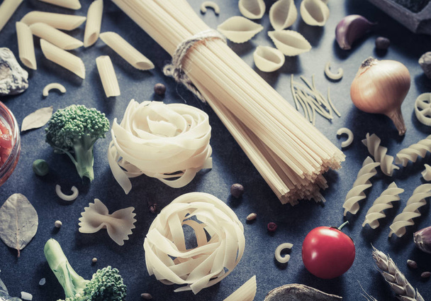 raw pasta ingredients - Foto, Bild