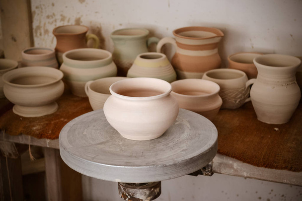 many clay pot is on the table - Fotoğraf, Görsel