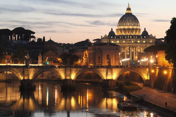 St. Peter's Basilica - Vatican City - Rome - Italy - Photo, Image