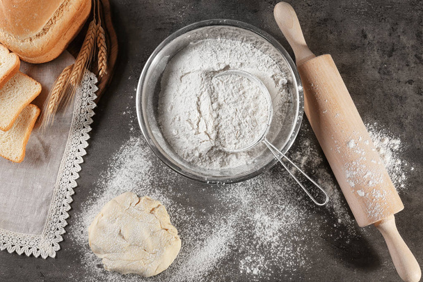 Sieve and bowl with flour  - Zdjęcie, obraz