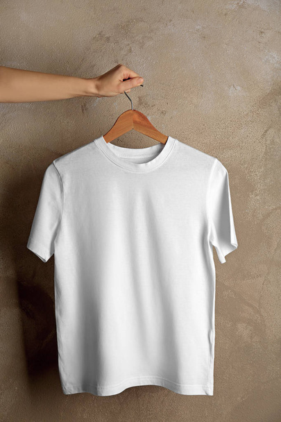 Blank white t-shirt  - Valokuva, kuva