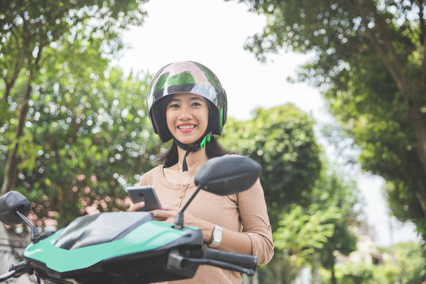 woman riding motorbike - Foto, Imagem