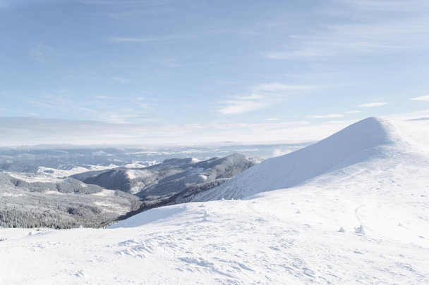 χιονισμένες βουνοκορφές των Άλπεων - Φωτογραφία, εικόνα
