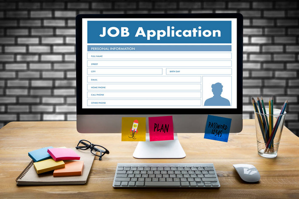 JOB Application Applicant Filling Up the Online  Profession Appl - Foto, Bild