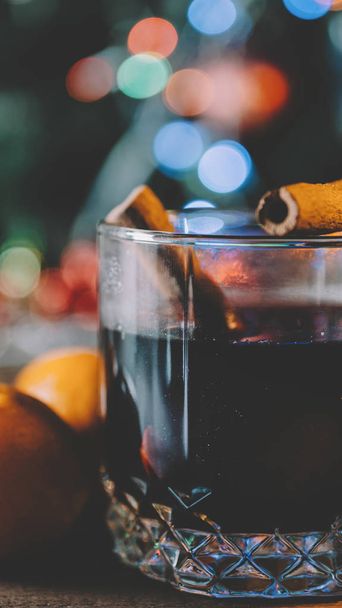 Glass With Mulled Wine - 写真・画像