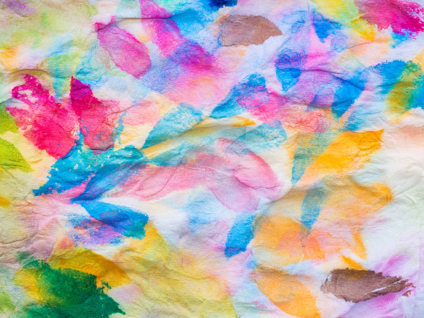 Resumen de acuarela colorida sobre papel tisú
 - Foto, imagen