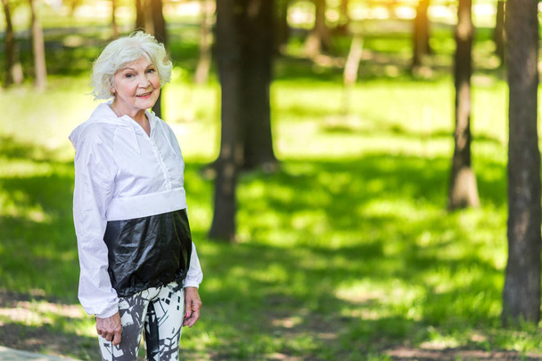 Cheerful senior woman leading healthy lifestyle - Fotografie, Obrázek