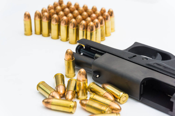 9mm pisztoly réz teli fém zakó golyó - Fotó, kép