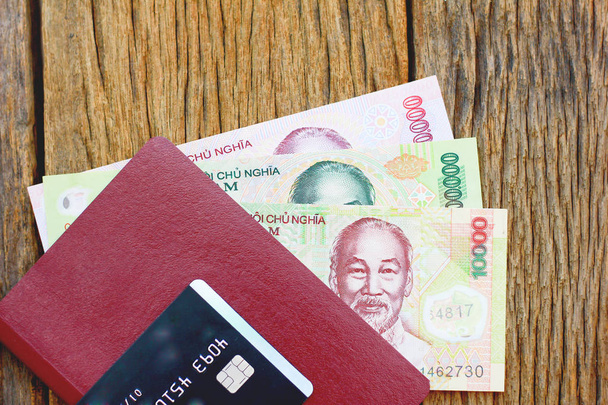 Stock Photo - Passi ja Vietnam rahaa (Dong
) - Valokuva, kuva