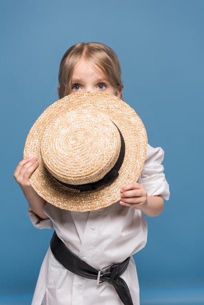 dívka s slámy slaměný klobouk - Fotografie, Obrázek