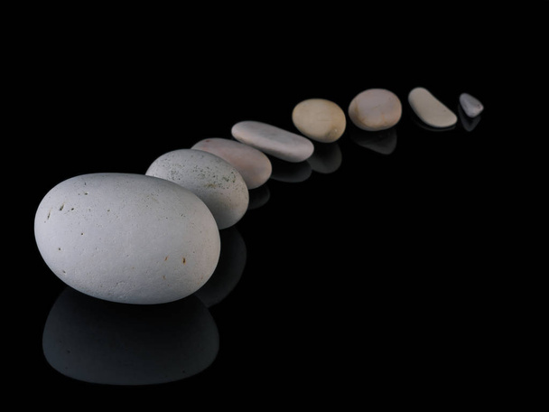 Дзен камни спокойные камни памятование Спа в стопке
 - Фото, изображение