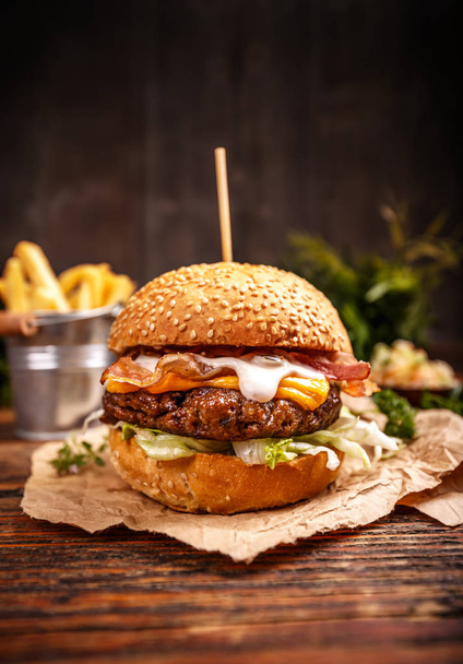 Delicious hamburger with cheese - Foto, Imagen