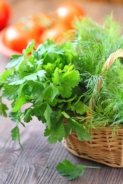 Ingredientes para ensalada. Verduras y hortalizas frescas
 - Foto, imagen