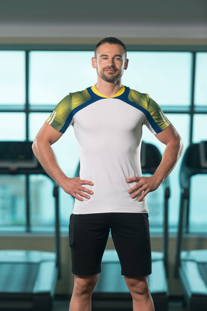 Portrait Of Personal Trainer In Fitness Centar Gym - Foto, Bild