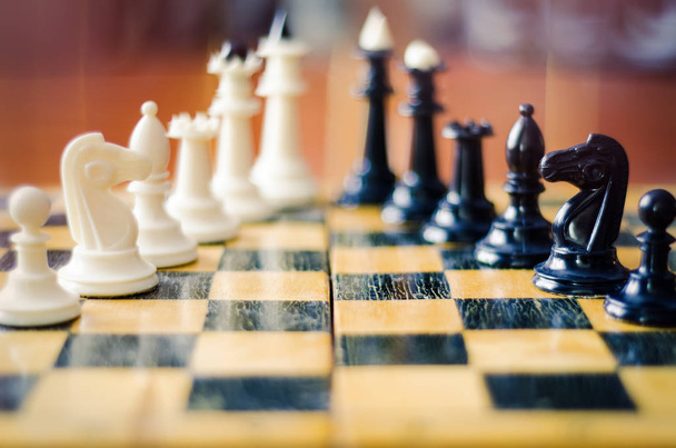 a figuras de xadrez
 - Foto, Imagem