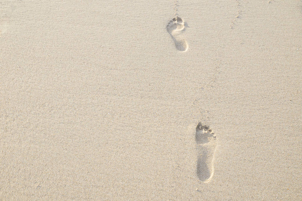 zwei Schritte im Sand, Thailand - Foto, Bild