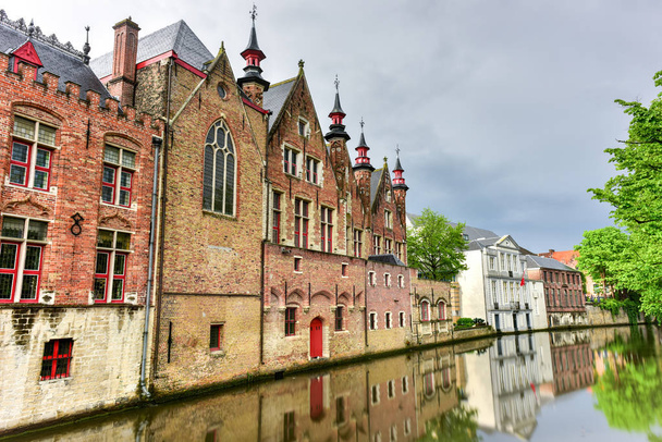 ブルージュ、ベルギーの運河 - 写真・画像