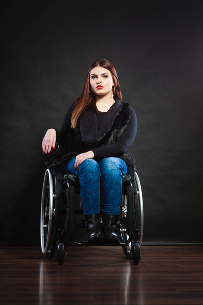 Sad girl on wheelchair. - Fotoğraf, Görsel