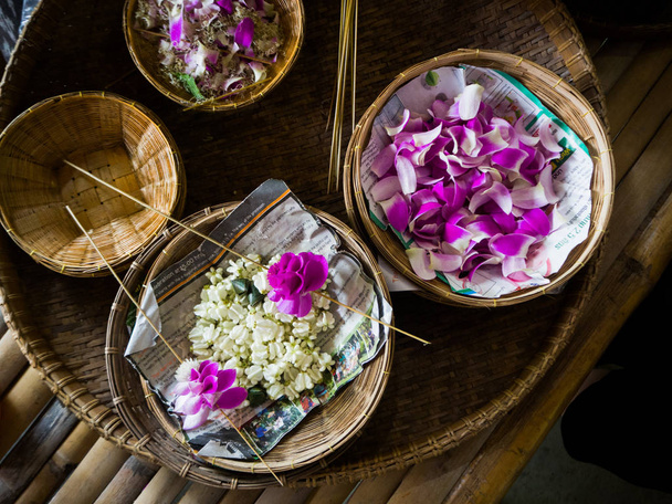 fazendo guirlanda flor que chamou Malai em tailandês
. - Foto, Imagem