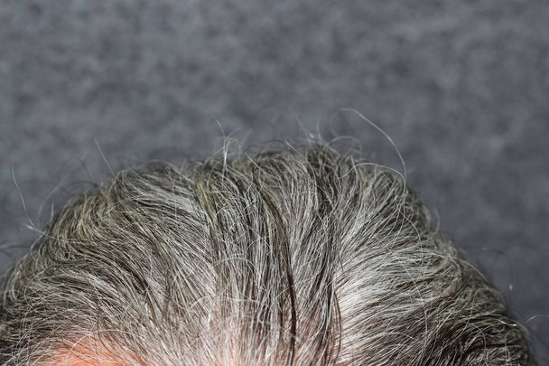 homens cabelos grisalhos
 - Foto, Imagem