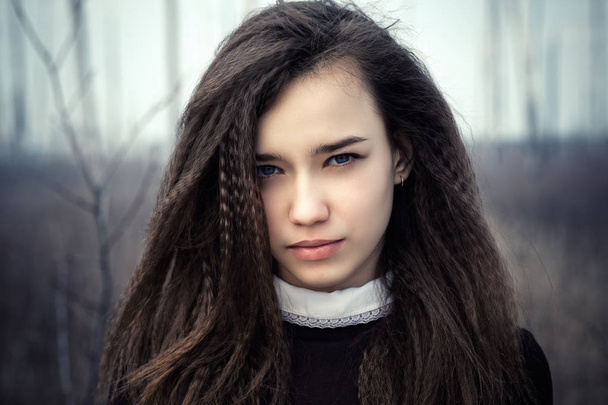 portrét krásné dospívající dívka closeup - Fotografie, Obrázek