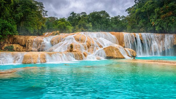 Cascadas de Agua Azul waterfalls. Agua Azul. Yucatan. Mexico - Fotoğraf, Görsel