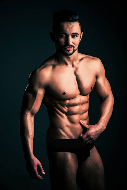 guy with muscular body in underwear pants - Foto, afbeelding