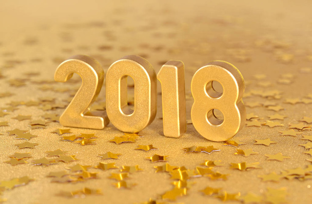 Χρυσή 2018 χρονιά φιγούρες και χρυσά αστέρια - Φωτογραφία, εικόνα