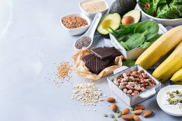 Assortimento di alimenti sani ad alto contenuto di magnesio
 - Foto, immagini
