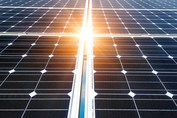 Panel solar, fotovoltaica, fuente de electricidad alternativa - concepto de recursos sostenibles - Foto, Imagen