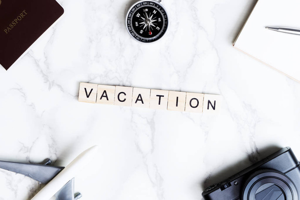 Vacation accessories on luxury marble surface - Foto, Imagen