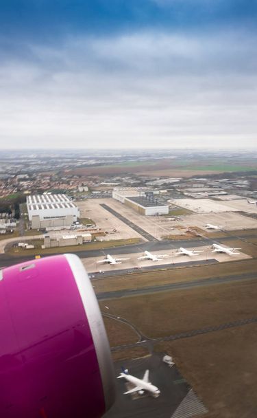 Περικοπεί προβολή της ροζ αεροπλάνο ατράκτου - Φωτογραφία, εικόνα